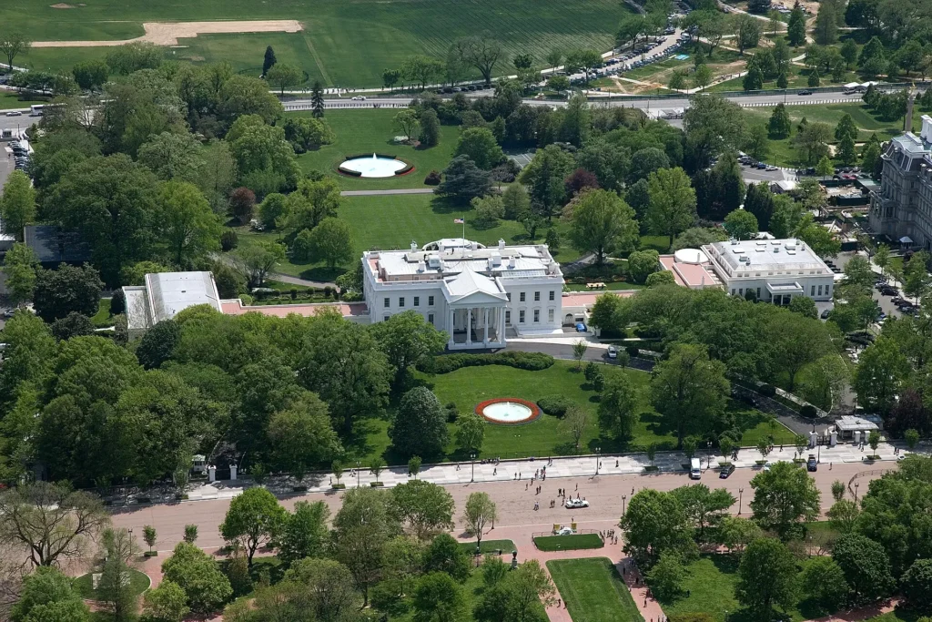 The White House in Washington DC, a must-visit landmark for travelers seeking the best Things to Do in Washington DC.
