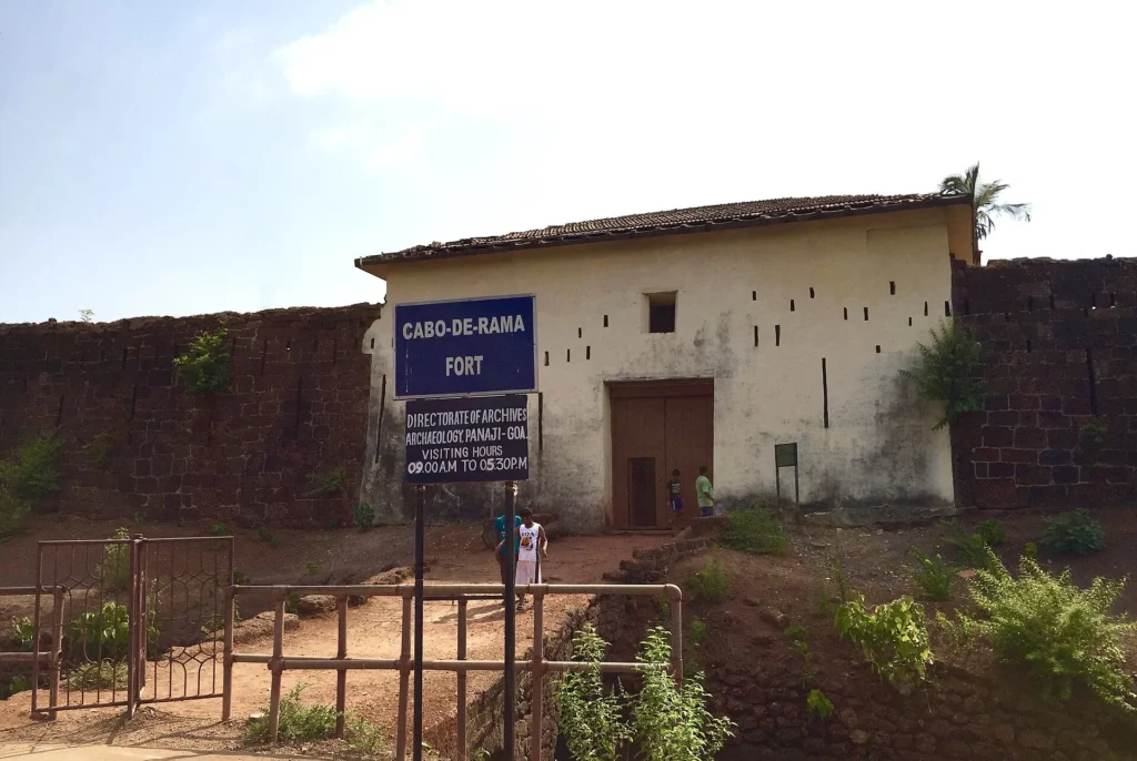 Cabo de Rama Fort, one of the top Things to Do in Goa, with dramatic sea cliffs, historic ruins, and Arabian Sea views.