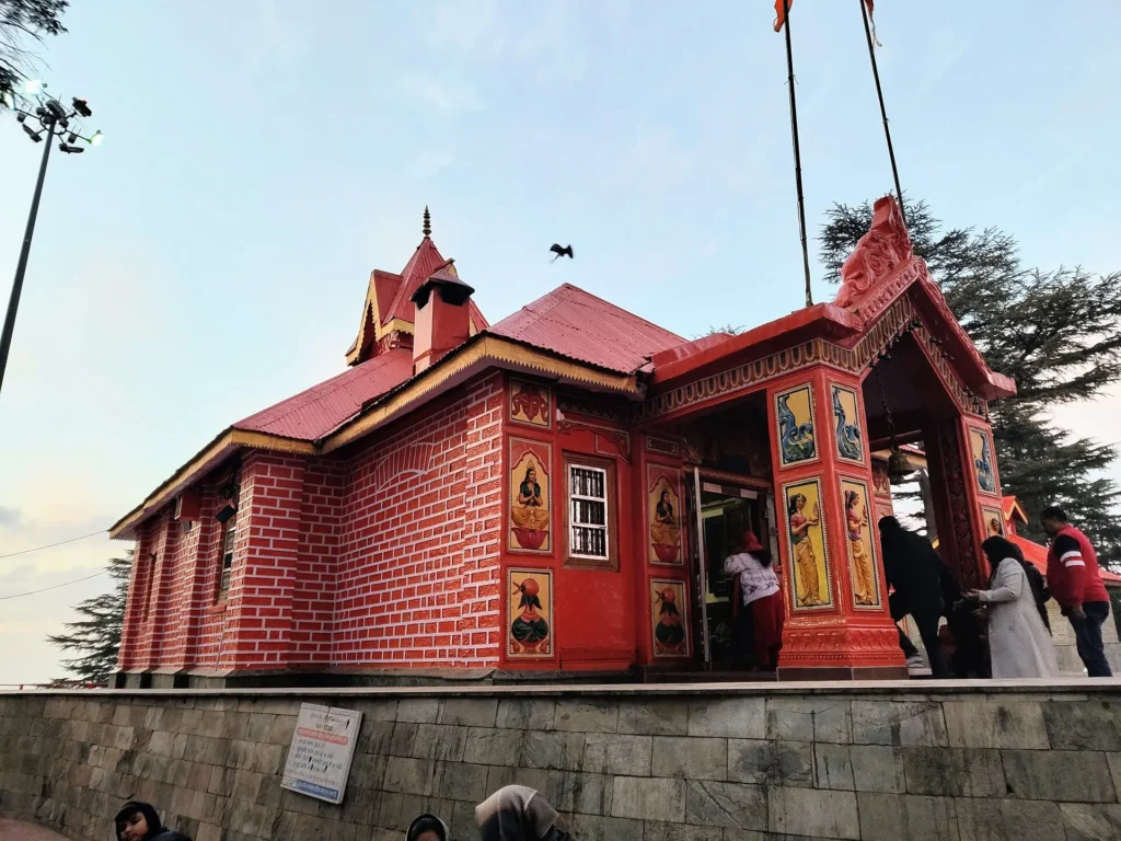 Jakhoo Temple, one of the top Places to Visit in Shimla, features a giant Hanuman statue with panoramic Himalayan views.