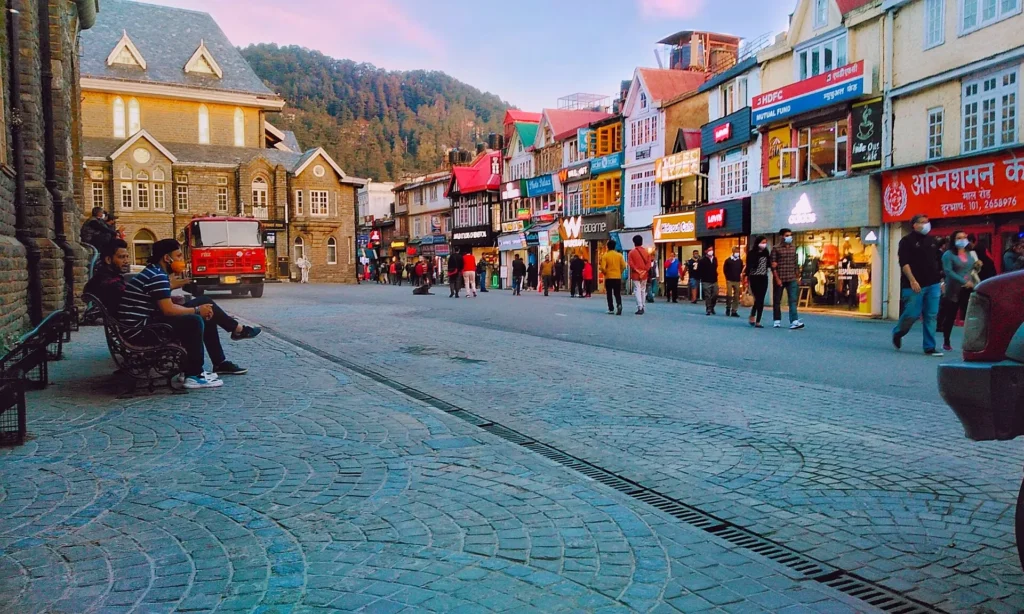 Mall Road, one of the best Places to Visit in Shimla, with vibrant shops, cafes, colonial charm, and mountain views.