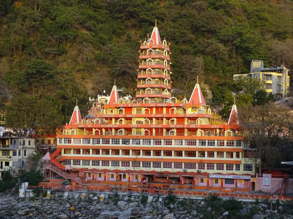 Road Trips from Delhi to Rishikesh with scenic mountain roads, Ganga River views, adventure sports, and Himalayan landscapes.