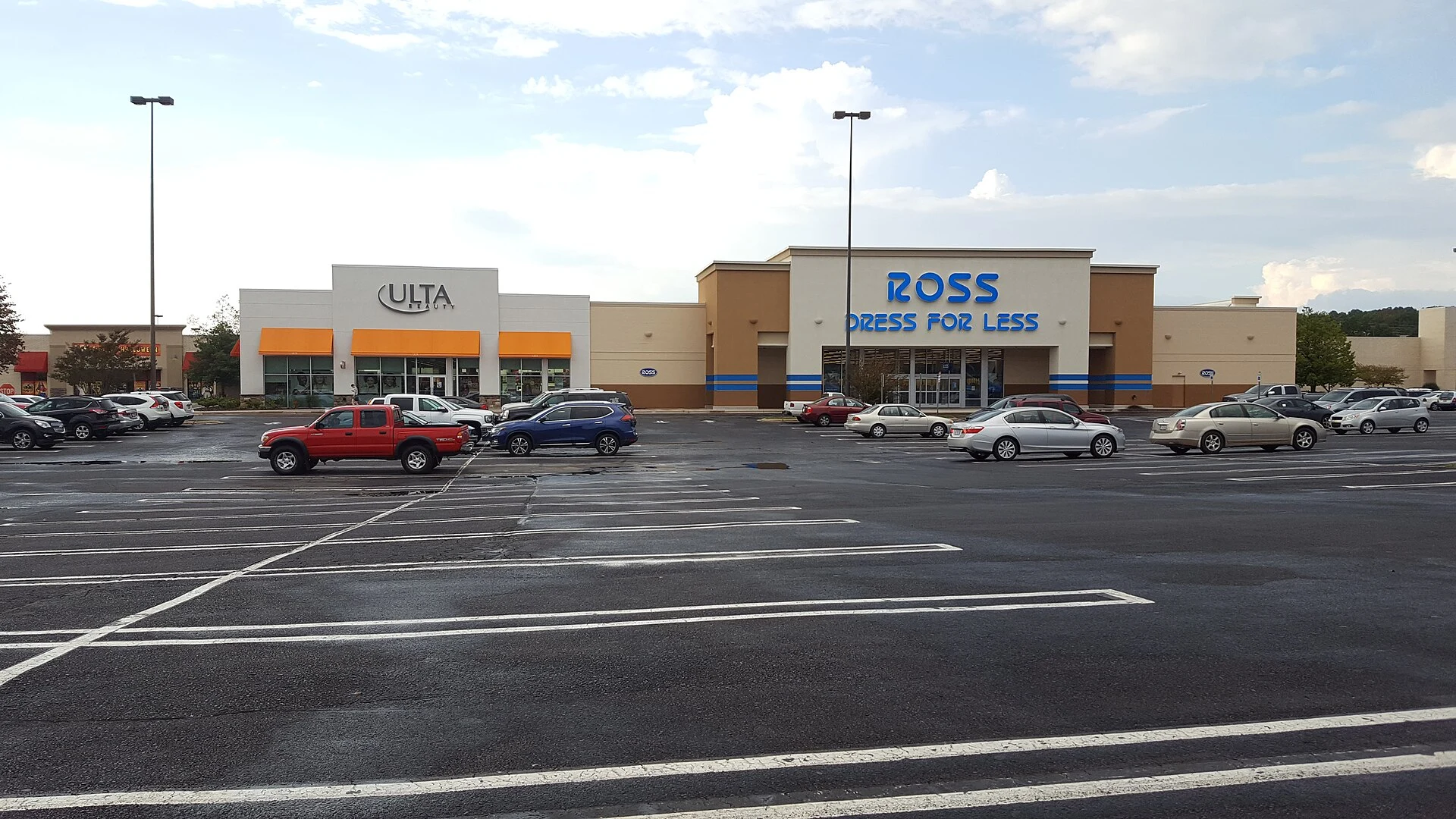 Shopping and Dining in Downtown Asheboro