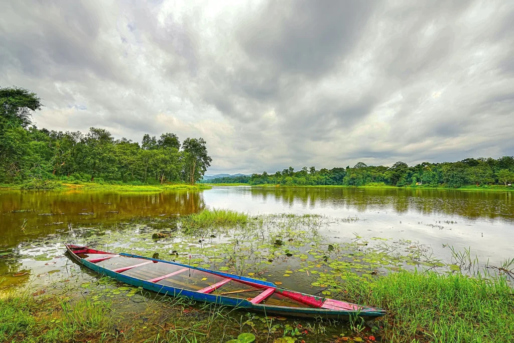 Chandubi Lake, one of the best Places to Visit in Guwahati, offers peaceful boating, lush forests, and scenic lake views.